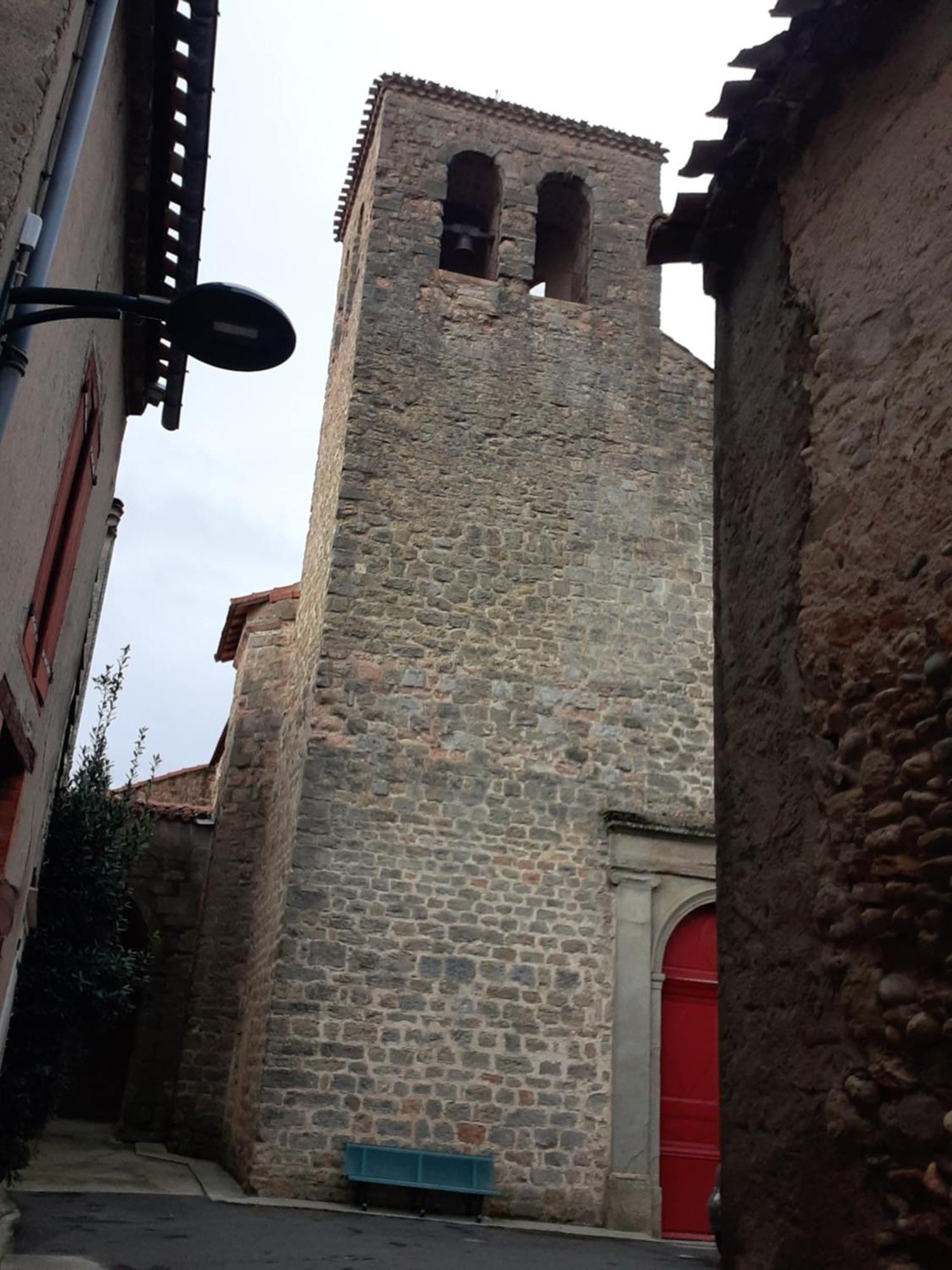Au Doux Clocher Pieusse Exterior photo